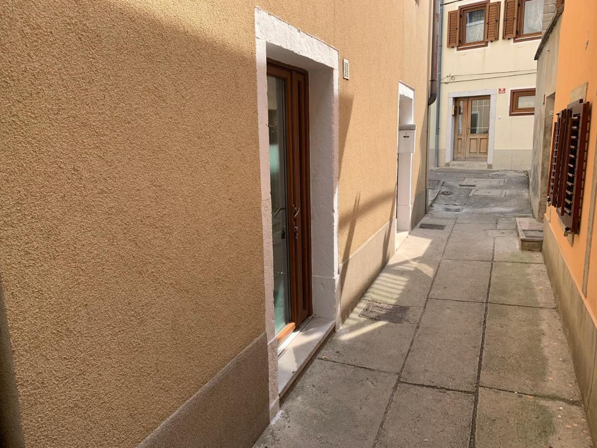 Apartment Old Town Izola Exteriör bild